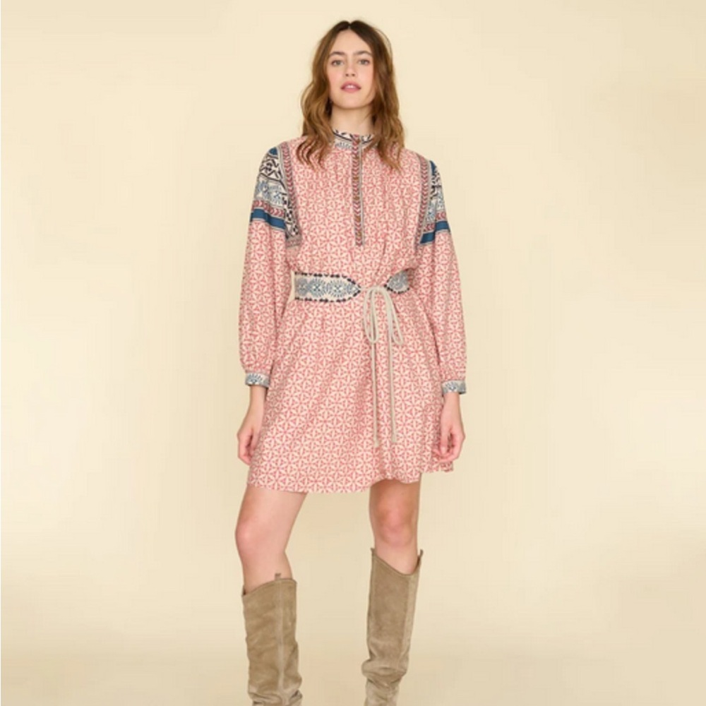 XiRENA Pink and Blue Long Sleeve Dress